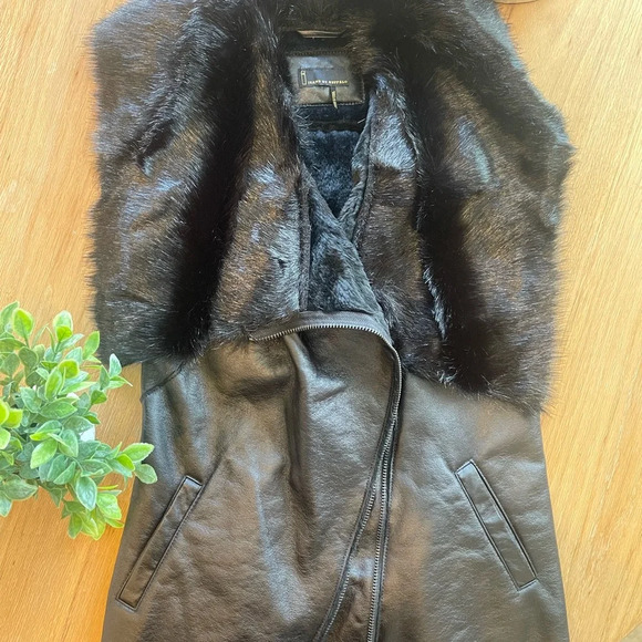 Jeans by Buffalo Women's Vest Black Faux Leather and Faux Fur Size Small - Picture 1 of 7